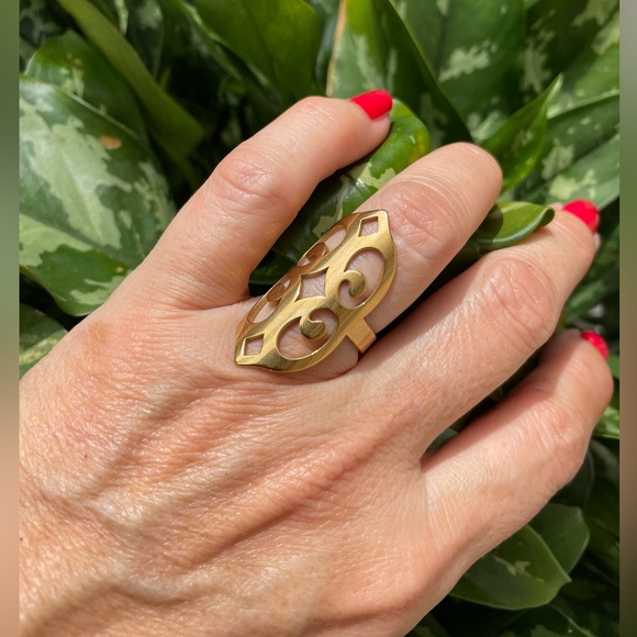 NWT Women's Ring in Gold Stainless Steel, láser Cut Pattern Celtic Style Size 7 - Picture 15 of 17